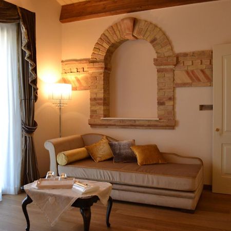 Agriturismo De Luca Mozzagrogna Exterior foto