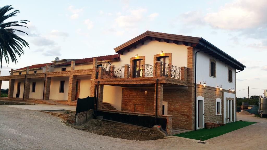 Agriturismo De Luca Mozzagrogna Exterior foto