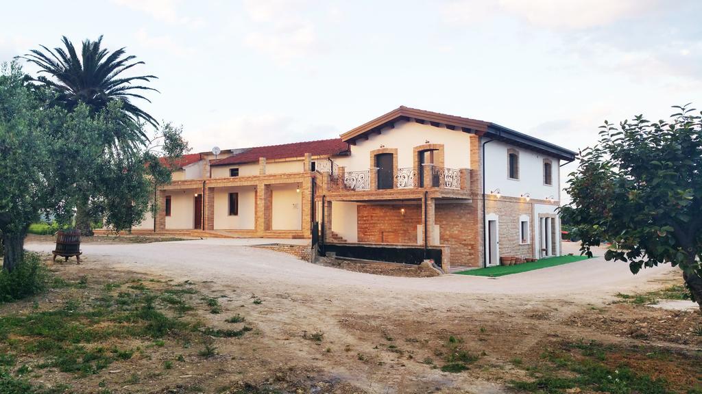 Agriturismo De Luca Mozzagrogna Exterior foto